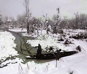 Mercury dips at most places in Kashmir
