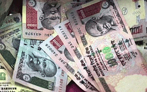 Rupee recovers 11 paise against USD in early trade