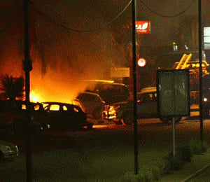 At least 20 dead in ongoing Burkina Faso hotel siege