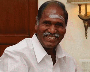 Pondy CM asks Tamils living abroad to ensure kids learnt Tamil