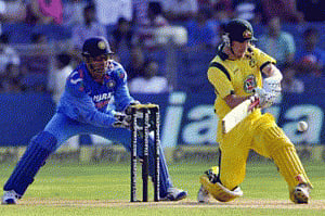 Australia win toss, elect to bat against India