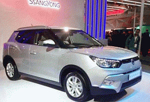 M&M unveils concept coupe XUV Aero; SUV Tivoli