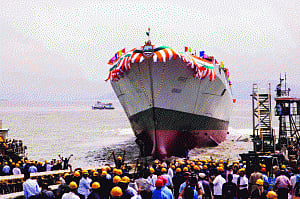 Indian Navy launches Mormugao, 2nd indigenous warship