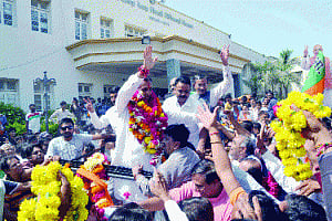 Rupani takes charge of Gujarat BJP