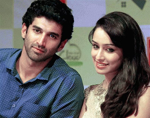 Aditya, Shraddha cosy up in 'OK Jaanu' first look