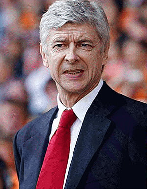 Wenger praises Arsenal players for