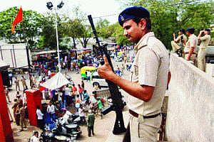 Rajnath reviews security, extends multi-city terror alert