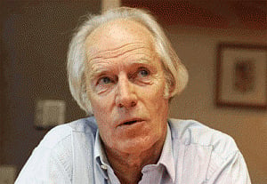 Beatles producer George Martin dies