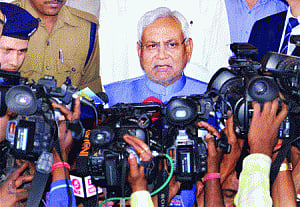 Nitish seeks report on Min, Shahabuddin's jail meeting