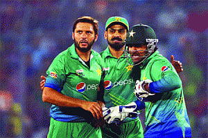 Govt gives Pak team green signal to play in India