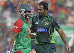 Pakistan lock horns against an in-form Bangladesh at Eden