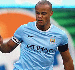 Manchester City captain Kompany out for at least one month