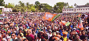 Modi blames Opp for taking Bengal backward