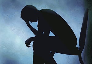 Smoking cessation drugs may not increase depression risk: Study