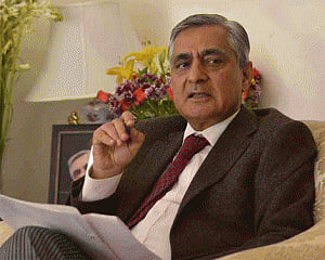 PM assures emotional CJI of govt support in increasing judge strength