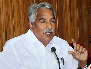 Chandy files defamation suit against VS, complains to EC