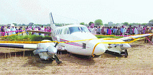 Certain death averted by pilots' skill