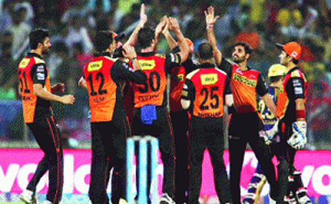 Sunrisers snuff out Kolkata