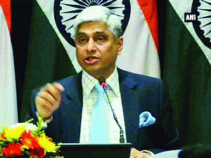 Non-Tariff Barrier by Pak affecting bilateral trade: Vikas Swarup