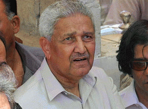 Nuclear-armed Pak can 'target' Delhi in 5 minutes: A Q Khan
