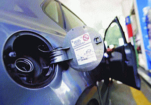 Don't extend 2,000CC-car ban to 11 cities: Centre to NGT