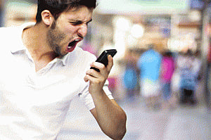 After SC order, now TRAI knocks on Govt's door, seeks penal powers on call drop