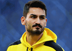 Man City sign midfielder Gundogan on a four-year deal