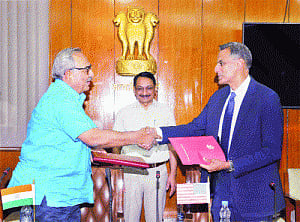 India, US ink key pact to share intel on terror
