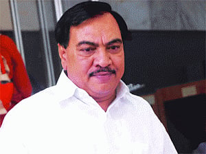 Khadse quits; HC ex-judge to probe charges