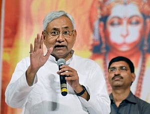 Brain Stormer: Nitish Kumar: Under the Illusion of Third Front