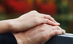 Married people more likely to survive cancer: study