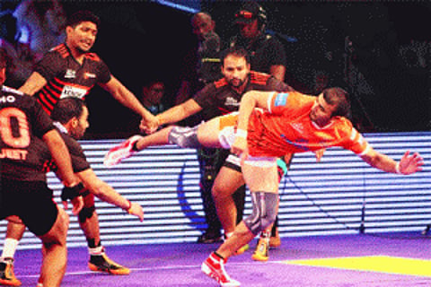 Paltan win Maharashtra derby