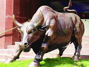 Sensex rallies 216 pts on 7th Pay Commission salary hike