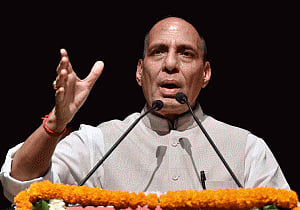 Rajnath to visit J-K; review security of state, Amarnath Yatra