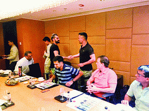 Dhoni, Kohli, Dravid attend Kumble's roadmap meeting
