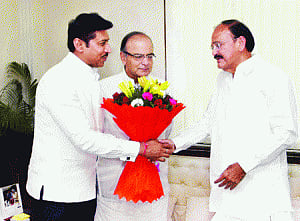 Venkaiah defends jumbo Cabinet