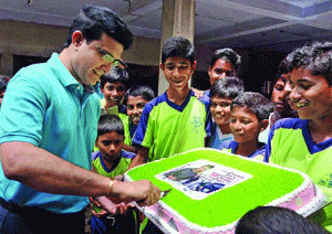 Ganguly turns 44