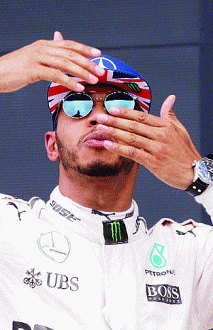 Hamilton takes pole at British GP