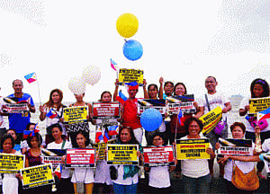 South China Sea ruling: Philippines 'welcomes' verdict