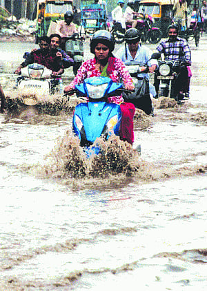 Dhak ke teen paat! Rain exposes ill-prepared Delhi