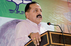 There is 'no Kashmir issue' between India, Pak: Jitendra