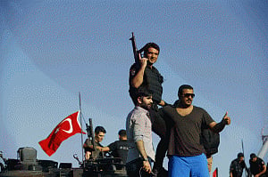 Thousands rally for Turkey president after coup fails