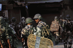 Kashmir still tense, toll 44