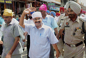 Court issues summons to Kejriwal, 2 others in defamation case