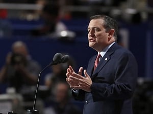 Cruz refuses to endorse Trump, booed off stage