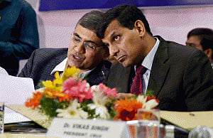 Govt must protect central bank's independence: Rajan