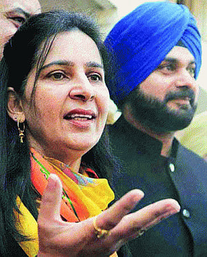 As Sidhu's silence continues, talk of wife being made AAP face in Punjab 'rife'