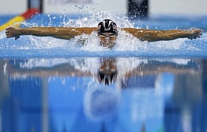 Phelps reigns supreme, breaks 2,168-yr record