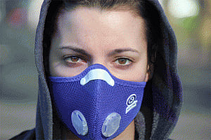 Cloth masks offer poor protection against air pollution