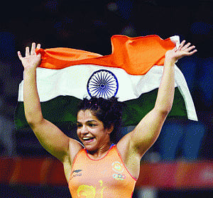 Sakshi to be flagbearer for closing ceremony
